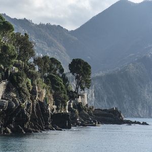 Image by mirkobozzato titled ’sea, bay, it costs’. Source: Pixabay
