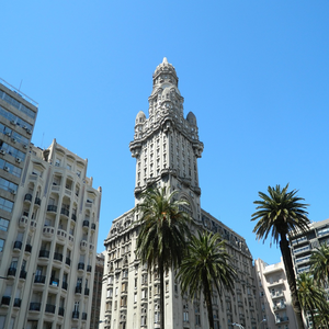 Image by pirizluz titled ’palacio salvo, montevideo, uruguay’. Source: Pixabay