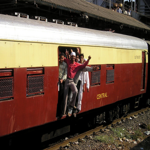 Image by Simon titled ’india, mumbai, bombay’. Source: Pixabay