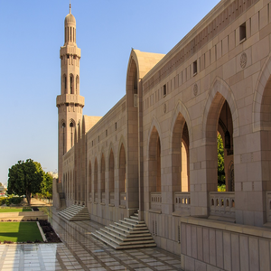Image by SuzyT titled ’sultan qaboos grand mosque, oman, qaboos’. Source: Pixabay