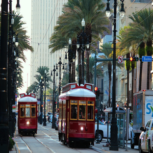 Image by Oliver_Weidmann titled ’new orleans, tram, america’. Source: Pixabay