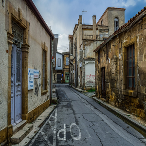 Image by dimitrisvetsikas1969 titled ’architecture, street, town’. Source: Pixabay