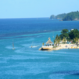 Image by violetta titled ’vacations, tropical holiday, sea’. Source: Pixabay