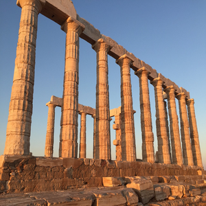Image by GuetigGroup titled ’greece, temple, ruins’. Source: Pixabay