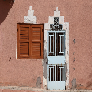 Image by 2427999 titled ’morocco, ouarzazate, door’. Source: Pixabay