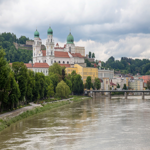 Image by maxmann titled ’historic center, passau, danube’. Source: Pixabay
