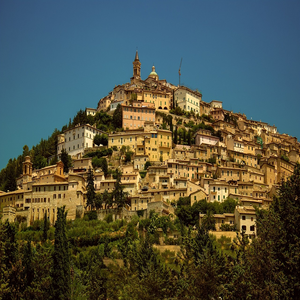 Image by tonixjesse titled ’umbria, trevi, valnerina’. Source: Pixabay