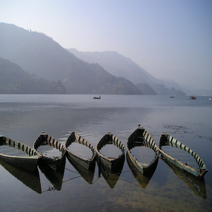 Image by Simon titled ’nepal, boats, lake’. Source: Pixabay