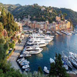Image by oreundici titled ’portofino, liguria, italy’. Source: Pixabay