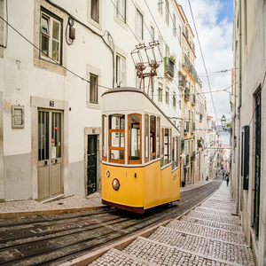 Image by Leonhard_Niederwimmer titled ’lisbon, tram, portugal’. Source: Pixabay