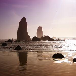 Image by 12019 titled ’beach, sea, cliffs’. Source: Pixabay