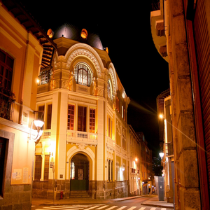 Image by PatoSan titled ’quito, ecuador, historic centre’. Source: Pixabay