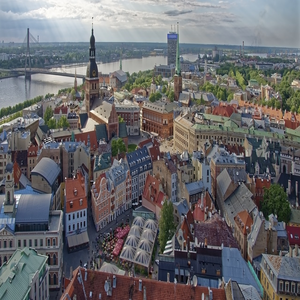 Image by Makalu titled ’latvia, riga, daugava’. Source: Pixabay