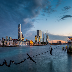 Image by derooijfotografie titled ’rotterdam, maastoren, erasmus bridge’. Source: Pixabay