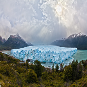 Image by derwiki titled ’glacier, argentina, south america’. Source: Pixabay