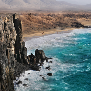 Image by ybernardi titled ’sea, beach, ocean’. Source: Pixabay Image by ybernardi titled ’sea, beach, ocean’. Source: Pixabay