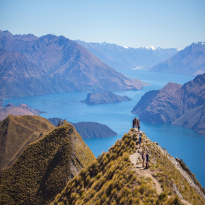Image by timbri97 titled ’roys peak, wanaka, lake’. Source: Pixabay