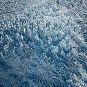 Image by xiSerge titled ’franz josef glacier, glacier, ice’. Source: Pixabay