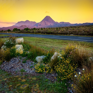 Image by holgerheinze0 titled ’tongariro, volcano, lord who rings’. Source: Pixabay