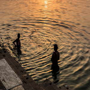 Image by dMz titled ’india, varanasi, ganges’. Source: Pixabay Image by dMz titled ’india, varanasi, ganges’. Source: Pixabay