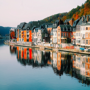 Image by 12019 titled ’dinant, houses, waterfront’. Source: Pixabay Image by 12019 titled ’dinant, houses, waterfront’. Source: Pixabay